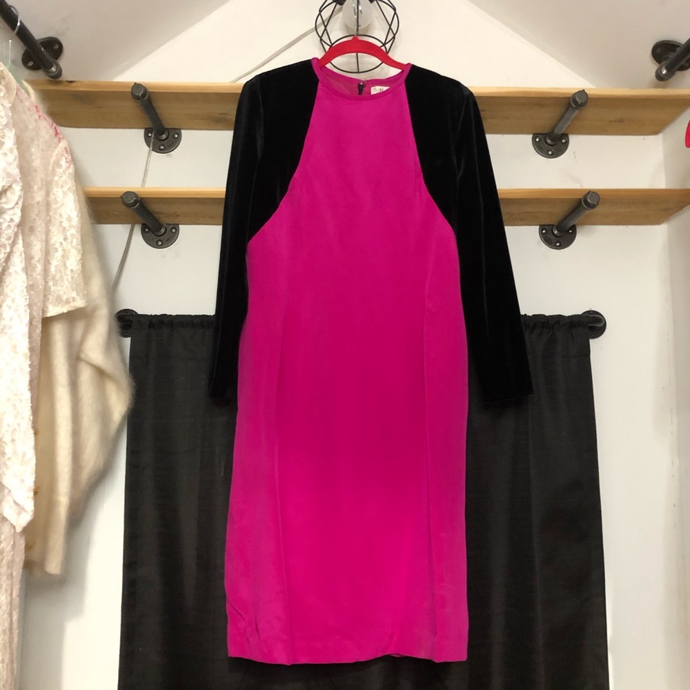 Stunning silk and velvet vintage dress. Size 8.